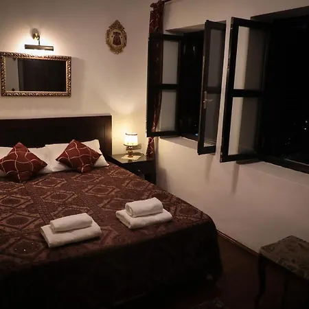 Hadrianus Pansion Hotell Antalya